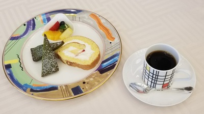 本日は特別にデザートとコーヒーを！