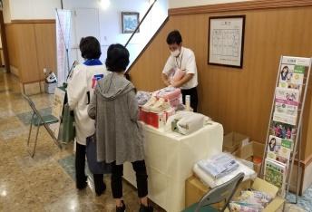 介護用品の展示品､格安販売も人気血流測定もお喜びいただけました